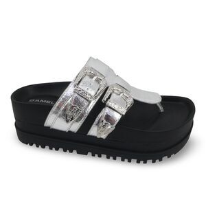 D'AMELIO Women’s 6.5 Nyra Bright Silver Faux Leather Thong Buckle Flatform Sanda